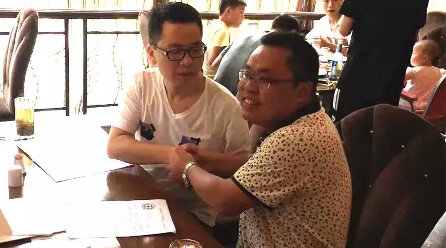 喜訊，湖南婁底毛總成功加盟藍炬星集成灶！